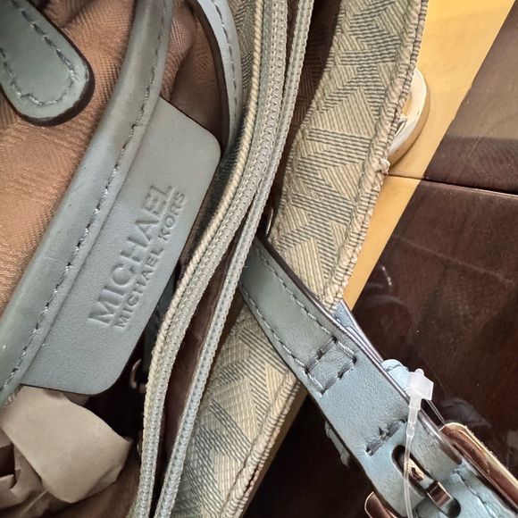 Michael Kors blue Tote Bag with Signature Monogram - Picture 9 of 10